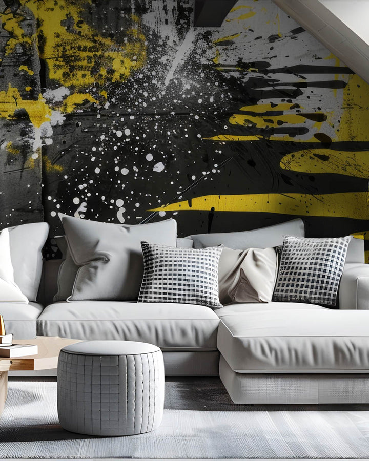 Visceral Contrasts in Yellow and Black